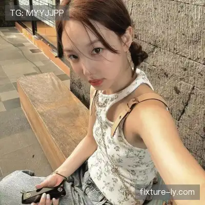 孔铃媚